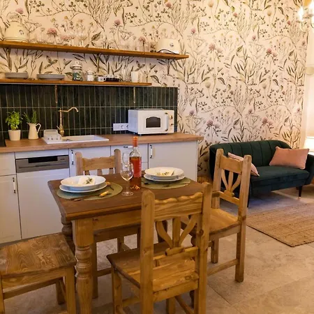 Chillinn Rose Guest house Eger