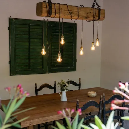 Chillinn Rose Penzion Eger