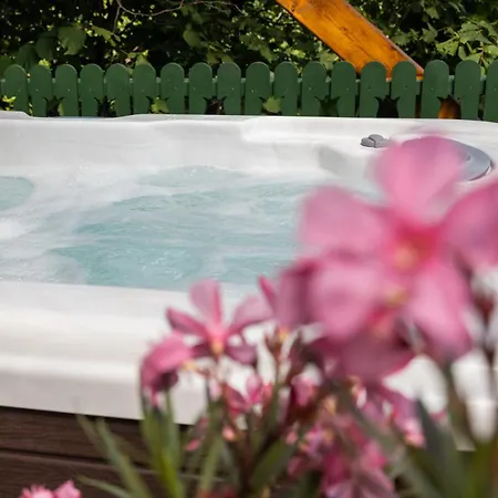 Chillinn Rose 게스트하우스 에게르